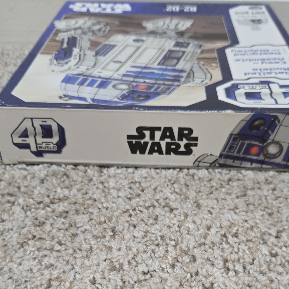 Star Wars R2-D2 4D Build Cardstock Model Kit - 201 Pieces - Picture 6 of 6